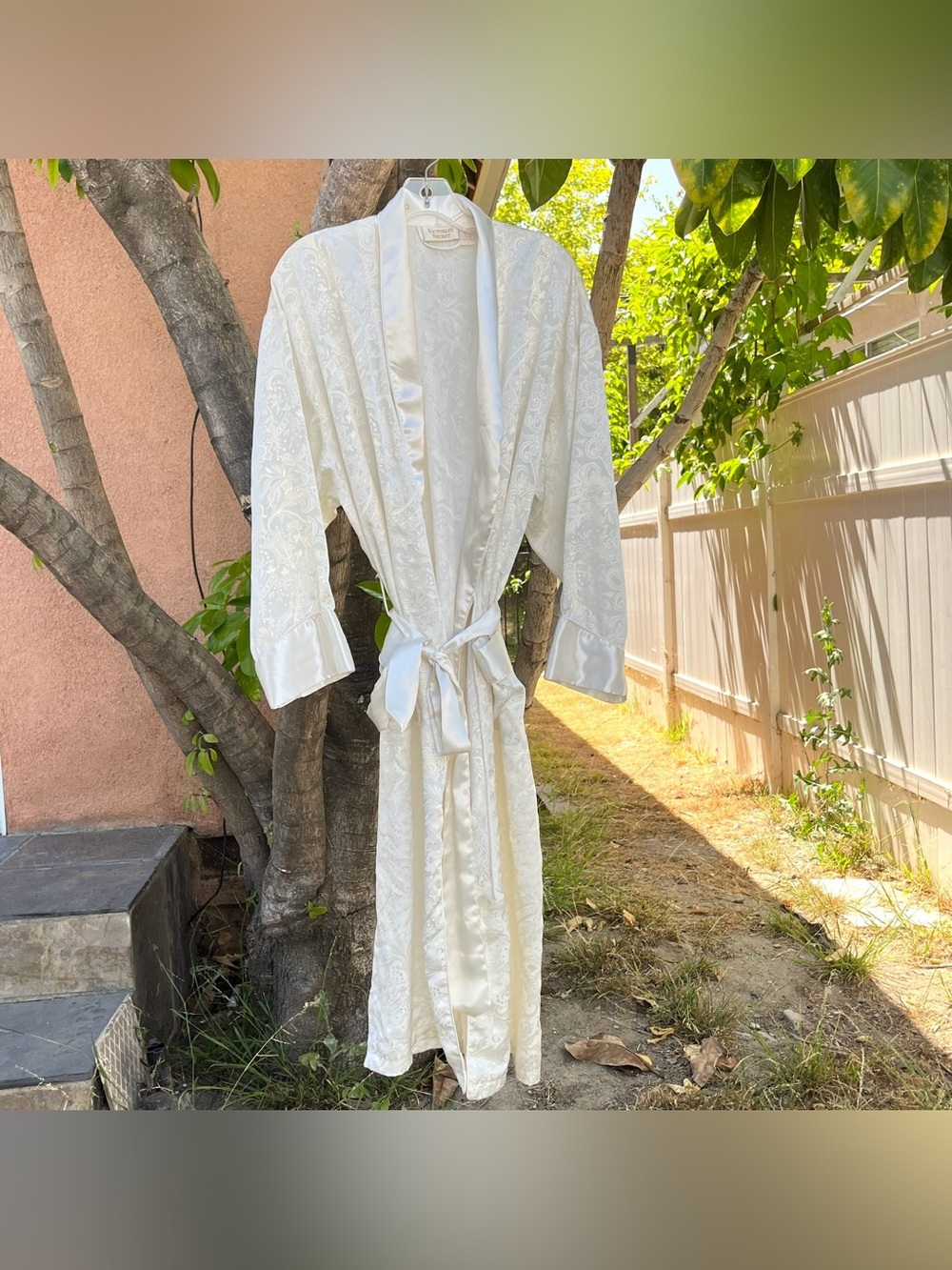 Vintage 1980’s Victoria’s Secret Gold Label Ivory Satin Robe
